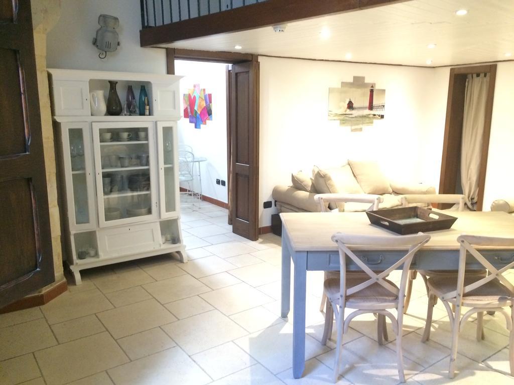 Appartement Scisa De Lu Fusulicchiu à Lecce Extérieur photo
