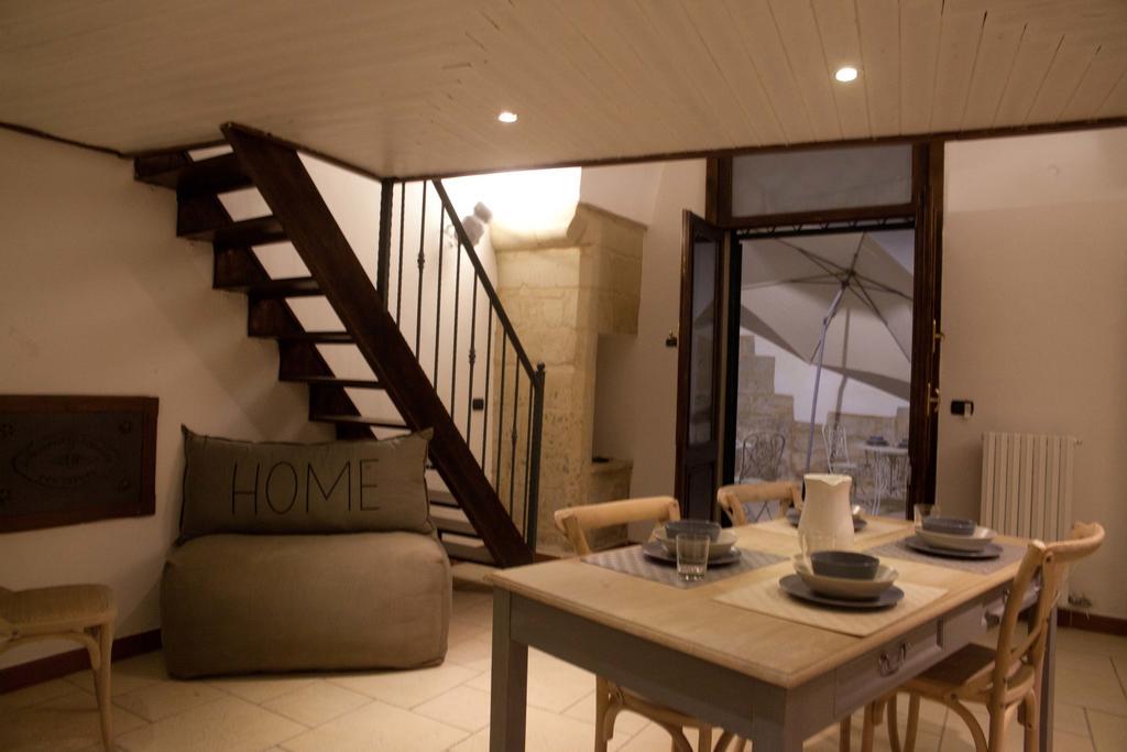 Appartement Scisa De Lu Fusulicchiu à Lecce Extérieur photo